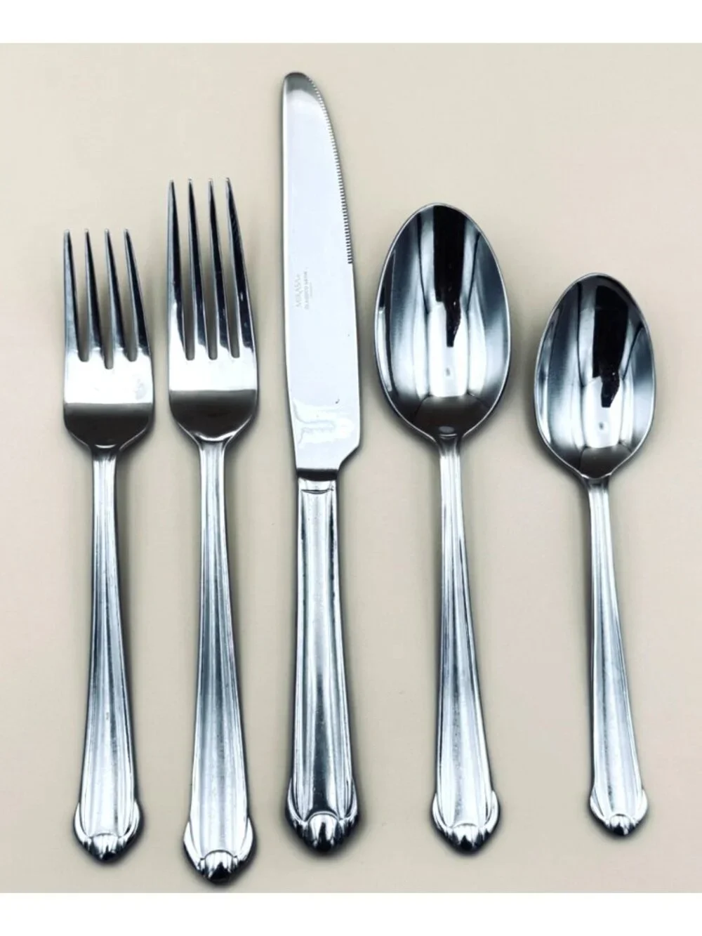 Mikasa CLASSICO SATIN 5 Piece Place Setting Stainless Steel Flatware